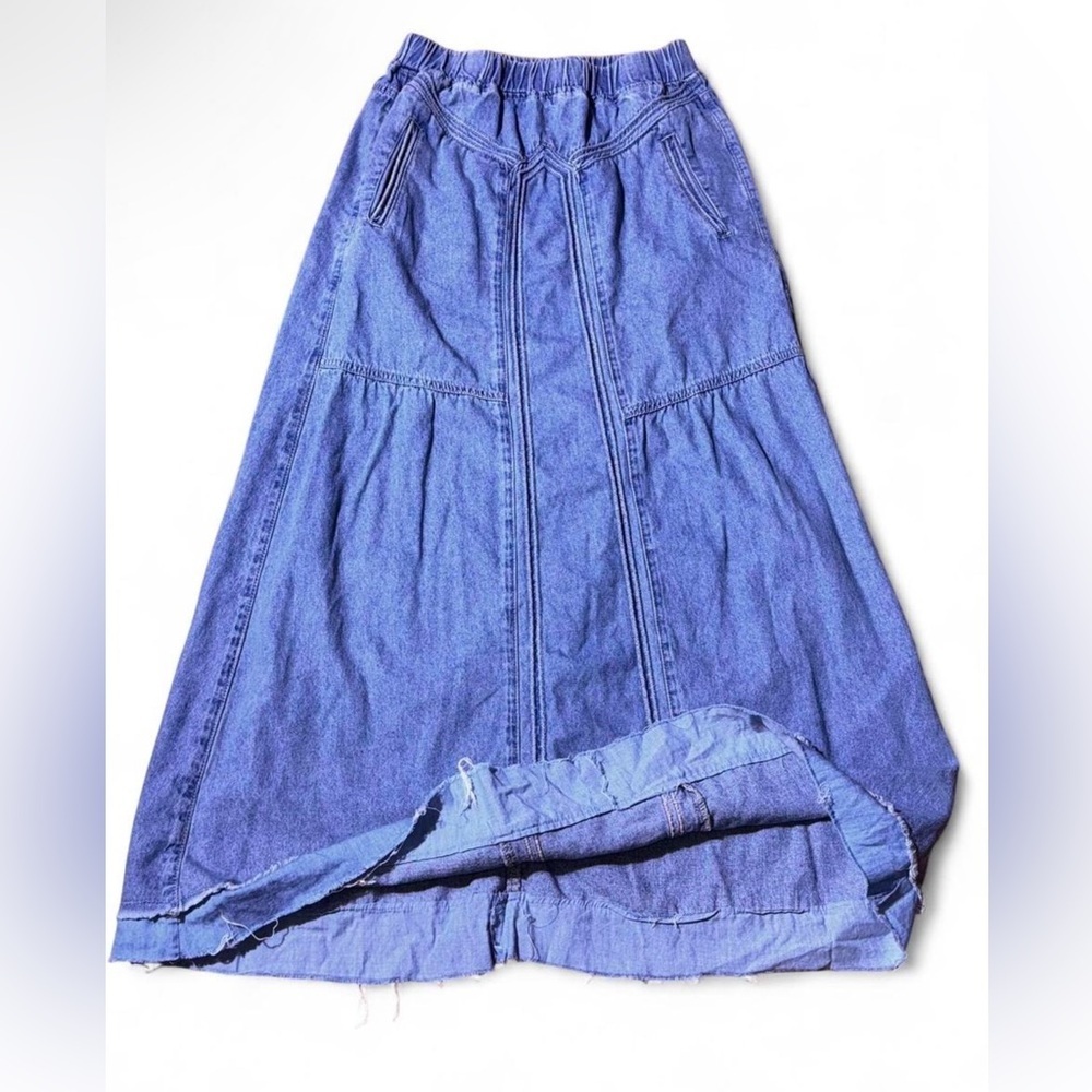 Elegant A-Line Denim Skirt waist 26 - Picture 5 of 6